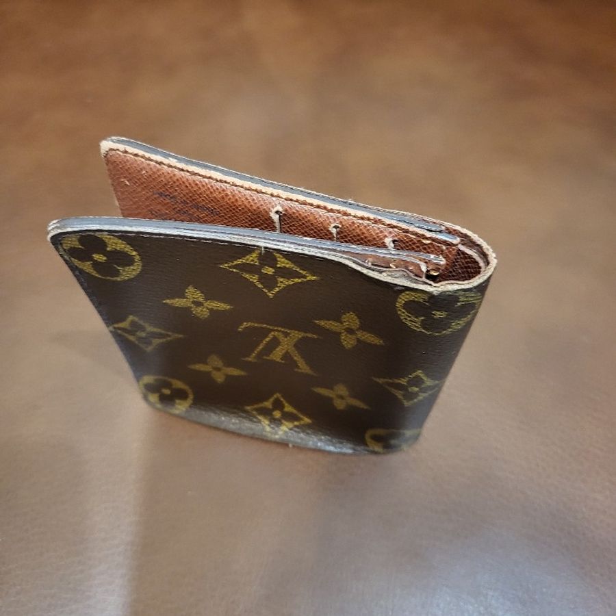 LV 皮夾-2