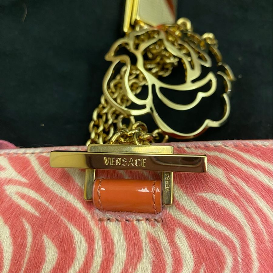 Versace凡賽斯玫瑰桃紅馬毛肩背包-6
