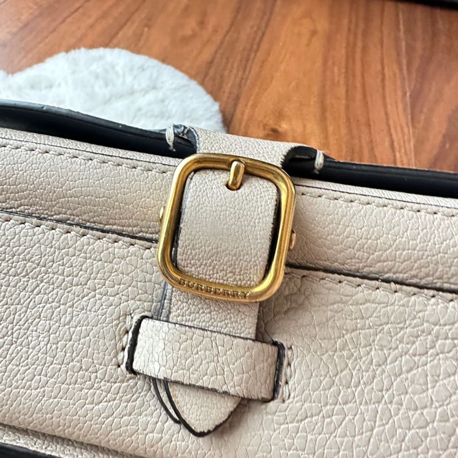 Burberry 大容量防刮肩背包/斜背包-2