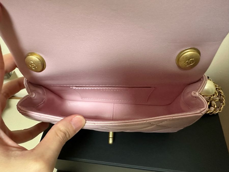 Chanel 雙珍珠調節扣 珠光粉紅色flap bag-11