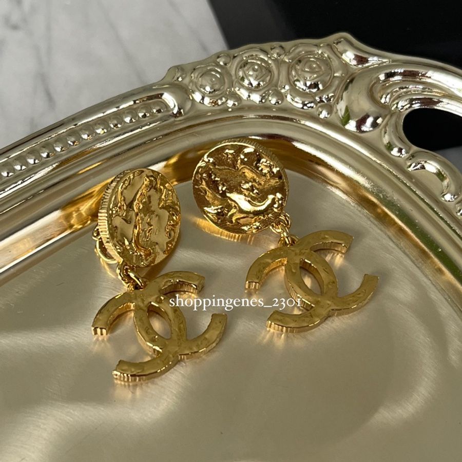 香奈兒 Chanel 全新品 24C金色波紋 香奈兒耳夾 耳夾耳環!耳夾!夾式耳環!-1