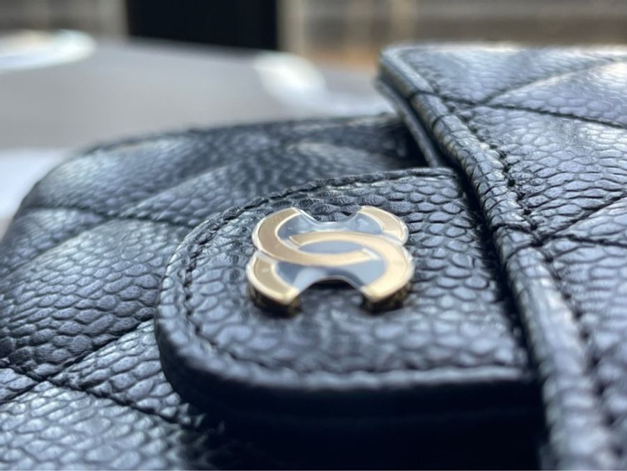 全新*Chanel經典口蓋三折短夾 黑金荔枝皮(膠膜未撕)-25
