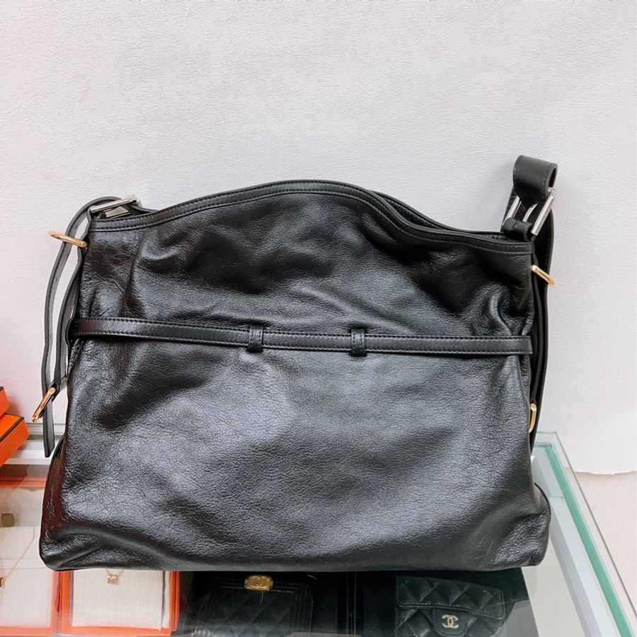 近新✨Givenchy Voyou 黑色中號托特機車風格包-2