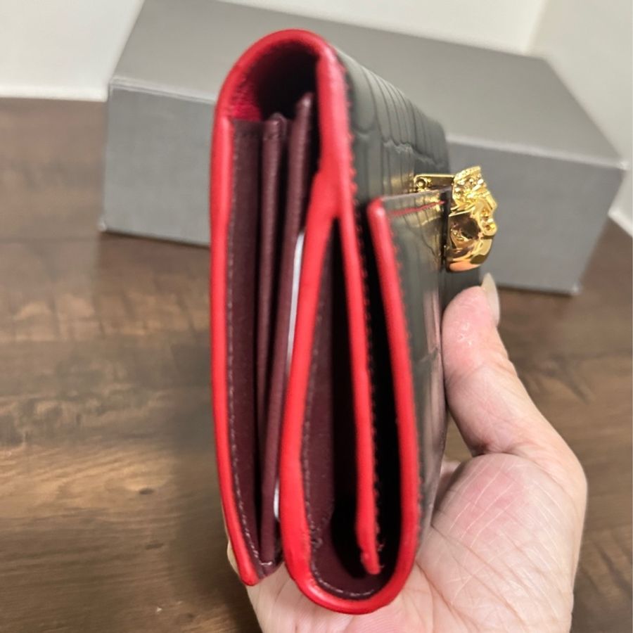 Alexander McQueen鱷魚壓紋骷顱頭扣式長夾全新品(折扣中)-11