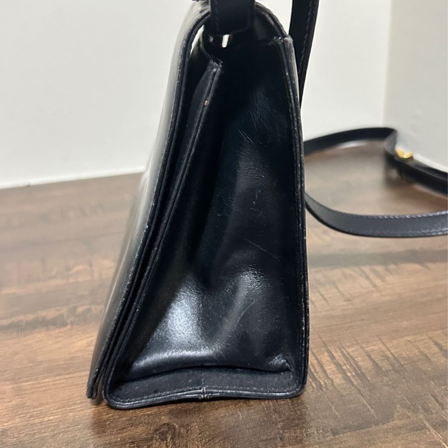 Ferragamo 皮革側背包(折扣中)-6