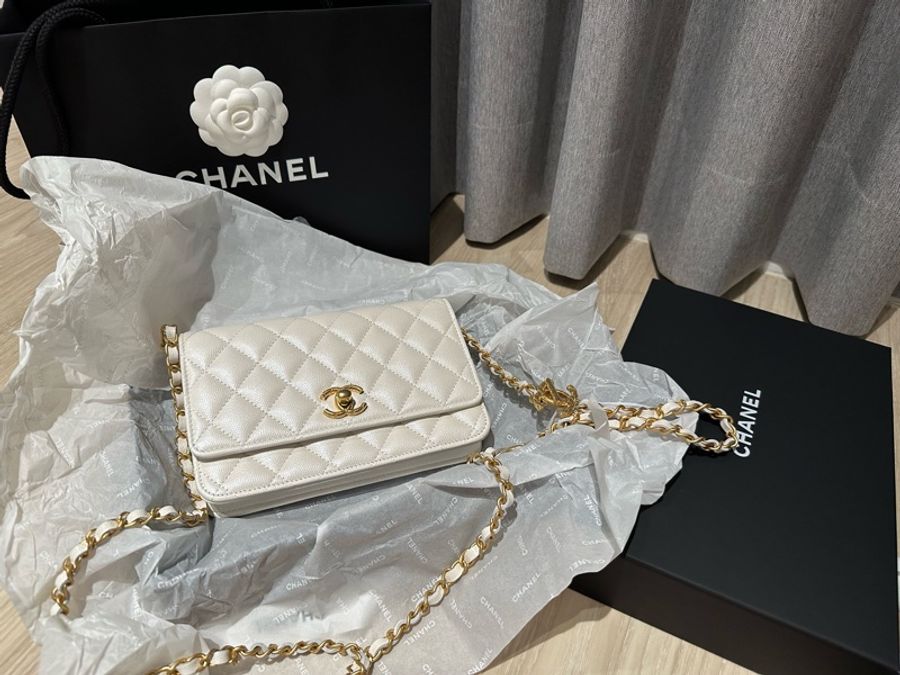 Chanel 雙c調節 WOC 珍珠白-6