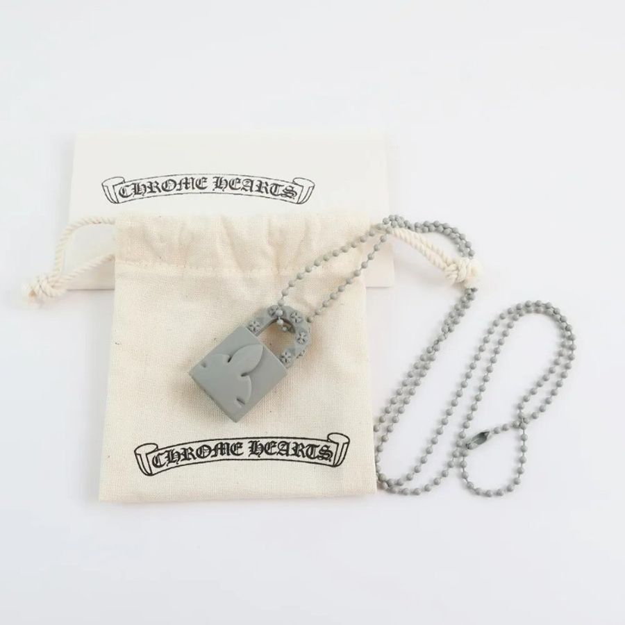 Chrome Hearts 克羅心 梵文鎖頭樹脂鏈(灰) ❤ (ɔˆз(ˆ⌣ˆc)-0