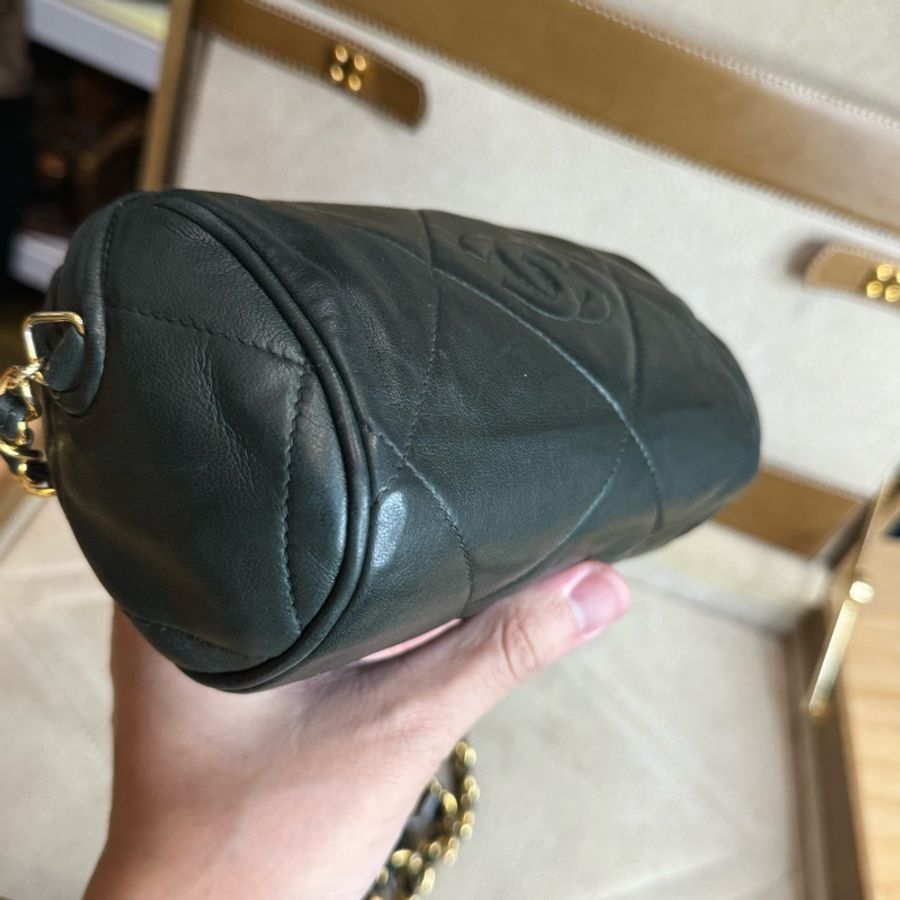 Chanel vintage復古綠羊皮流蘇金鍊小桶包🗝️稀有上市-2