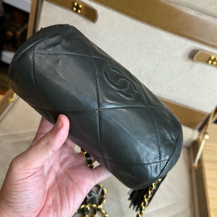 Chanel vintage復古綠羊皮流蘇金鍊小桶包🗝️稀有上市-3