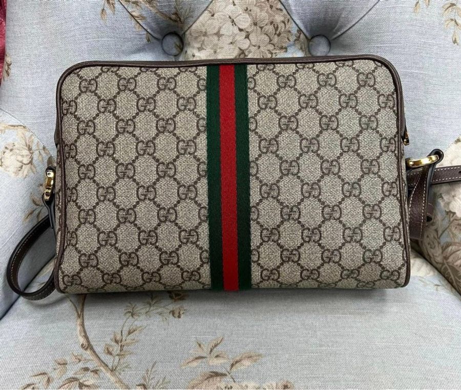 Gucci 經典logo絕妙好用的大相機包-1