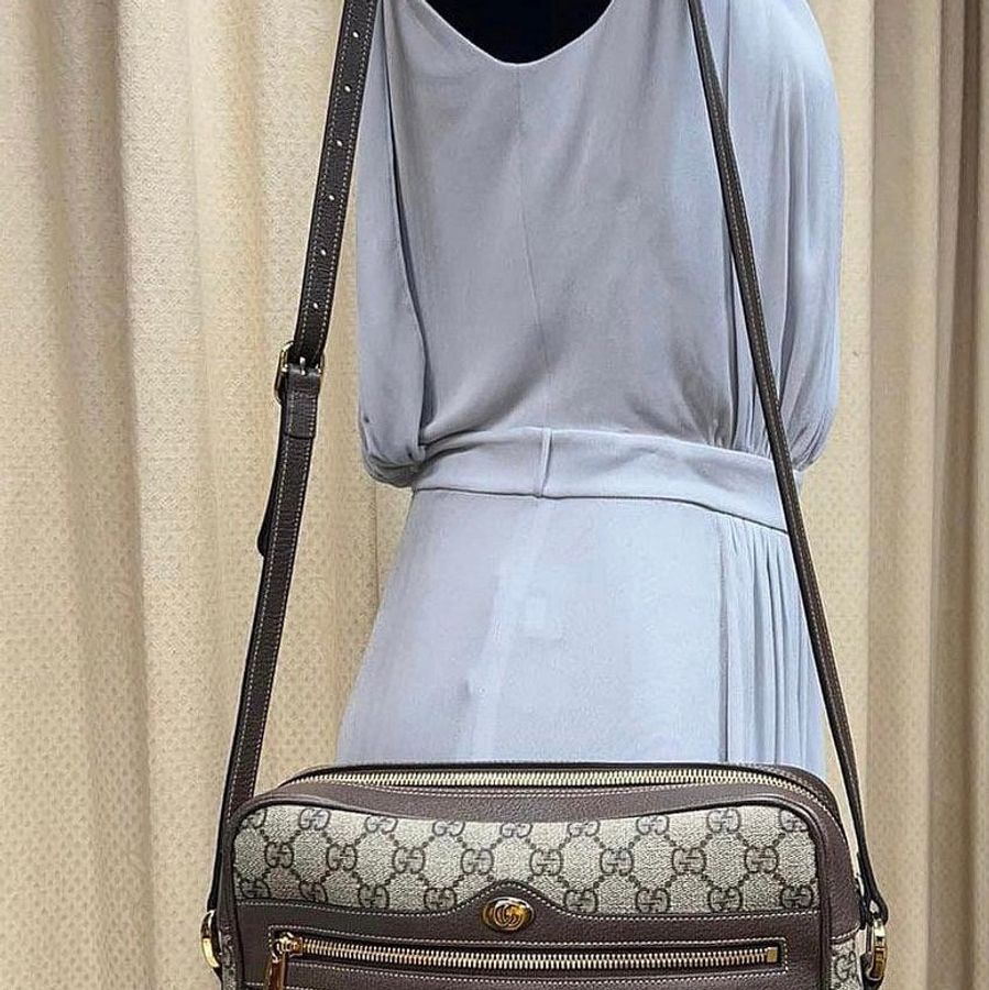 Gucci 經典logo絕妙好用的大相機包-4