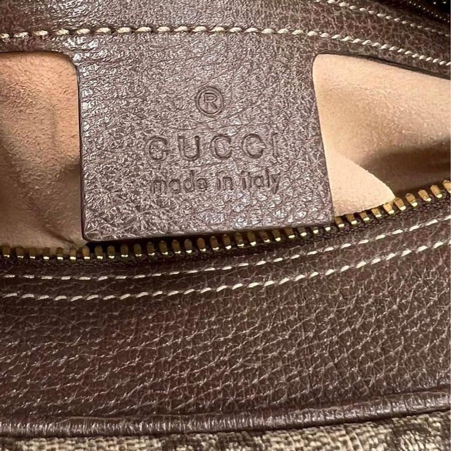 Gucci 經典logo絕妙好用的大相機包-5