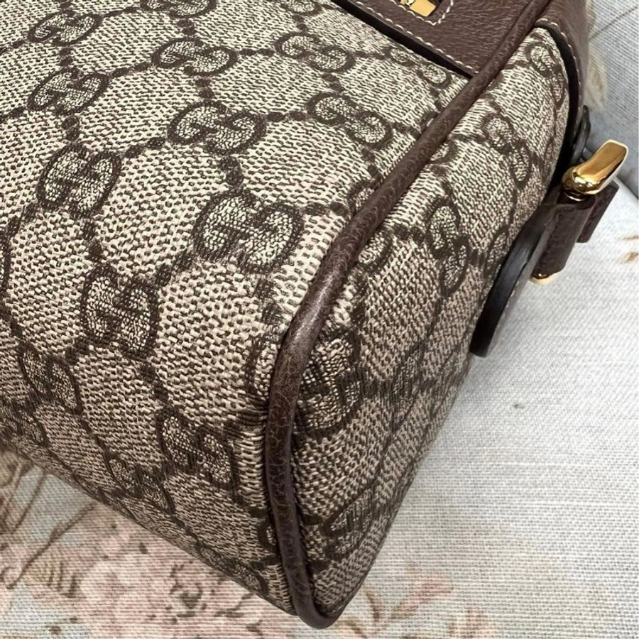 Gucci 經典logo絕妙好用的大相機包-11