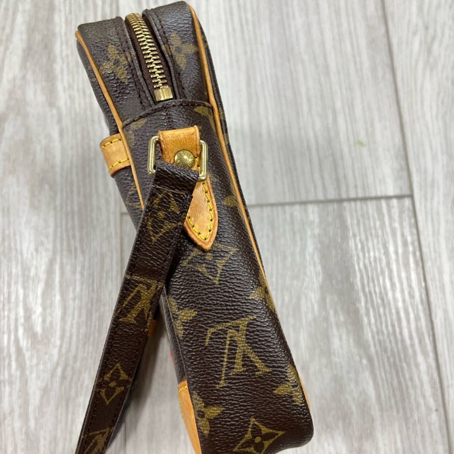 LV Vintage 經典花紋相機包-2