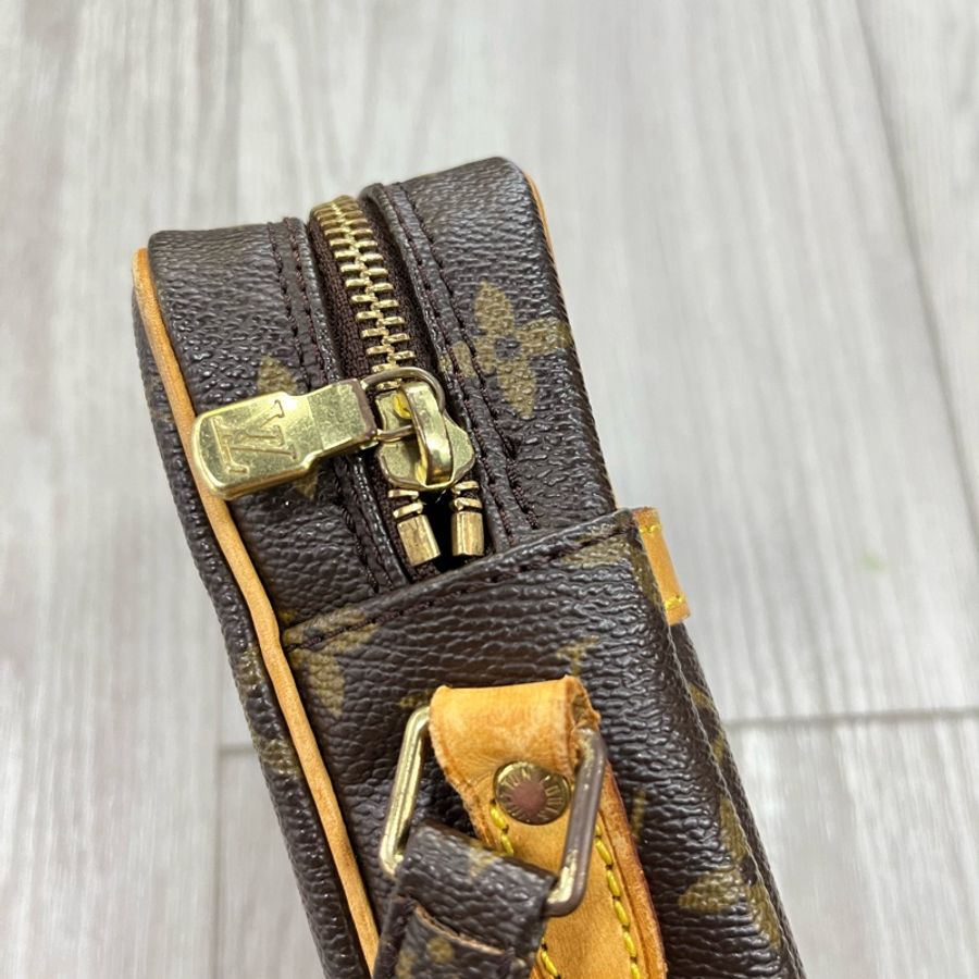 LV Vintage 經典花紋相機包-17