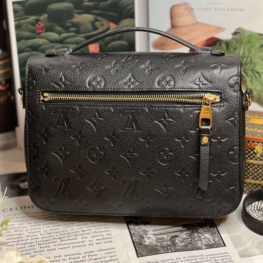 LV POCHETTE METIS黑壓紋郵差包-2