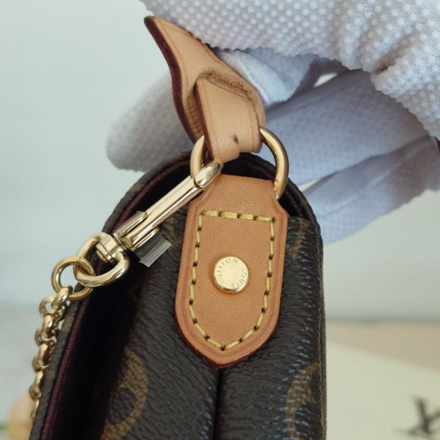 LV 經典老花M40718 🎀現品實拍 🎀 Favorite MM 經典花紋鍊條肩背包 斜背包~二手-81