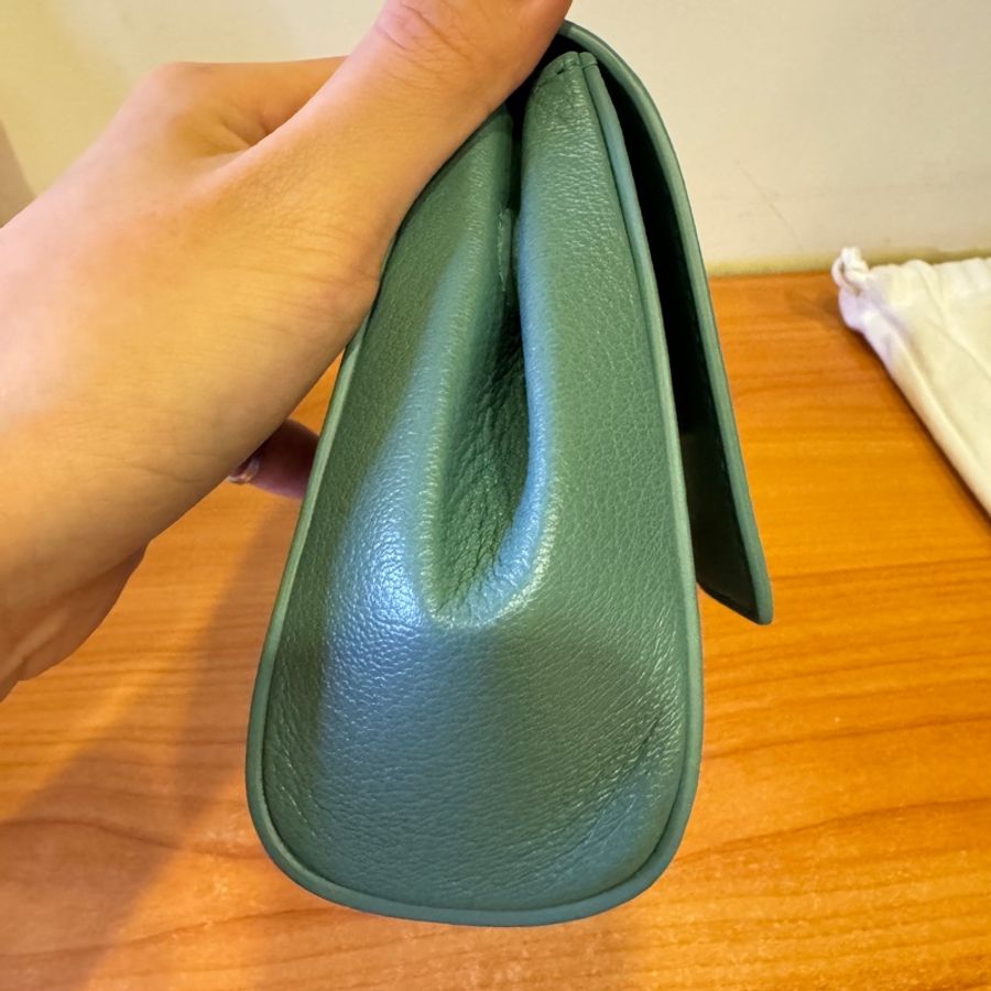BV 山羊皮腰包-4