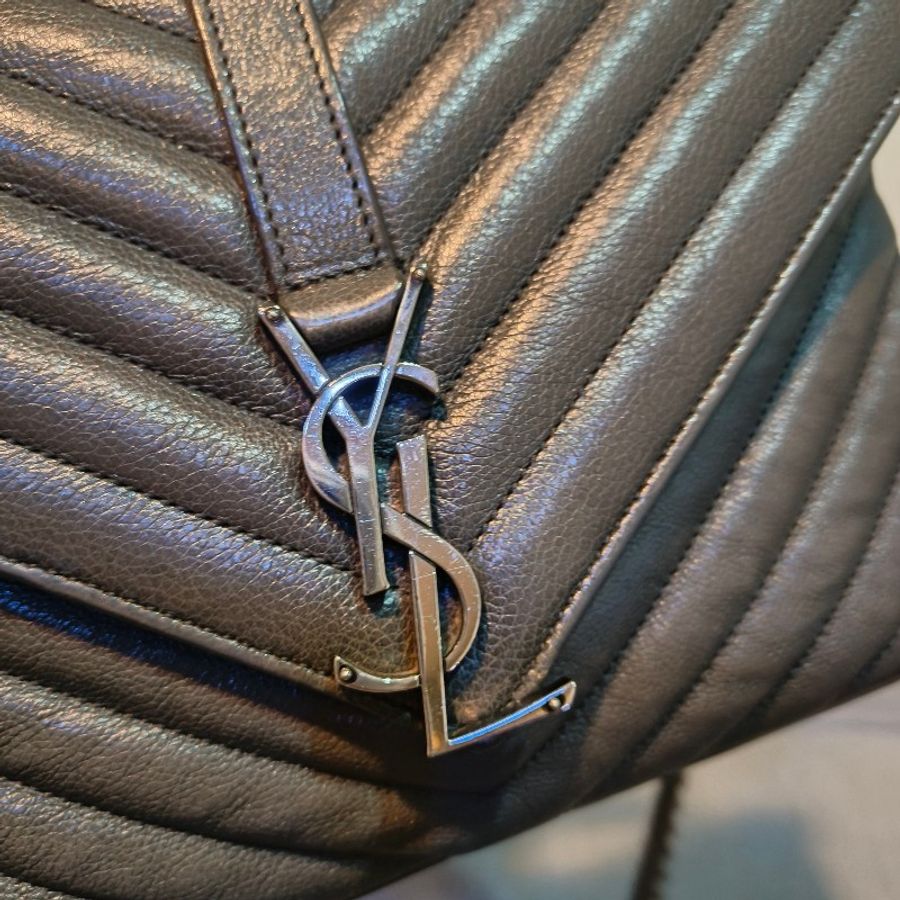 【🐍蛇吧拉系】🧧新春甜甜價至2/3🧧㊣✨YSL✨SAINT LAURENT 聖羅蘭 中型 深灰色 大象灰 山形紋 牛皮 掀蓋 仿舊銀 學院包 鏈條包 信封包 肩背包 斜背包 手提包/二手包/保證正品🌳二手樹屋🌳-8