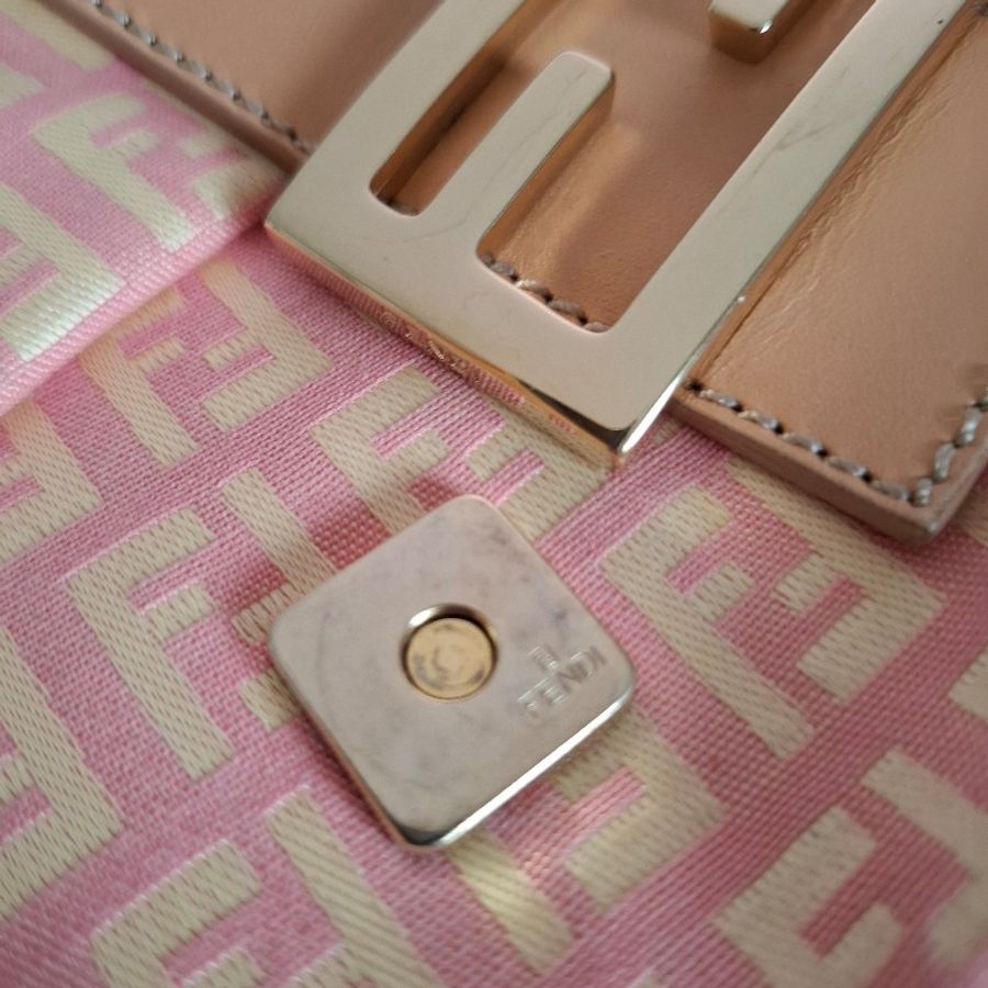 已完成自送鑑定的 FENDI vintage 粉金媽媽法棍包-33