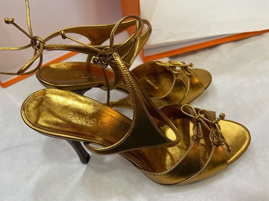 Cucci 金銅色高跟鞋36C-5