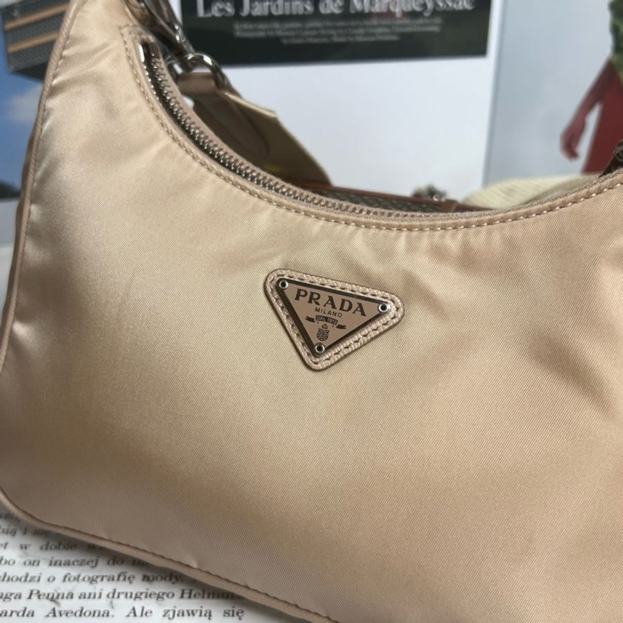 Prada 三合一 Prada Re-Edition 2005再生尼龍手袋斜背包 奶茶色-3
