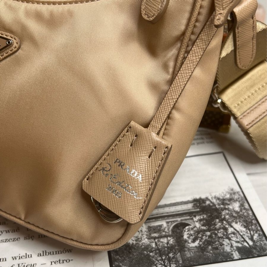 Prada 三合一 Prada Re-Edition 2005再生尼龍手袋斜背包 奶茶色-10