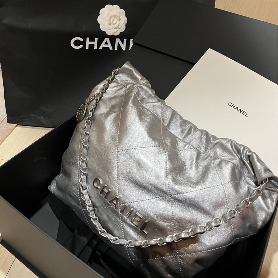 Chanel 22 bag mini 亮銀色-5
