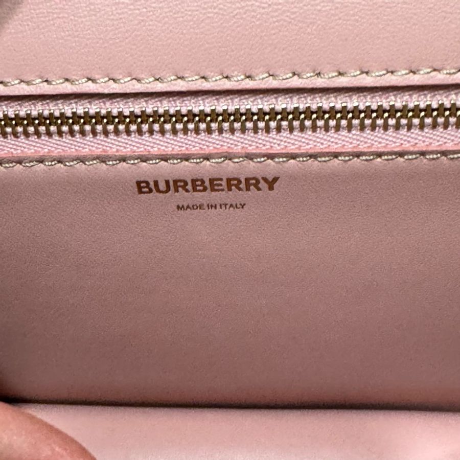 Burberry Logo-Plaque Shoulder Bag pink-3