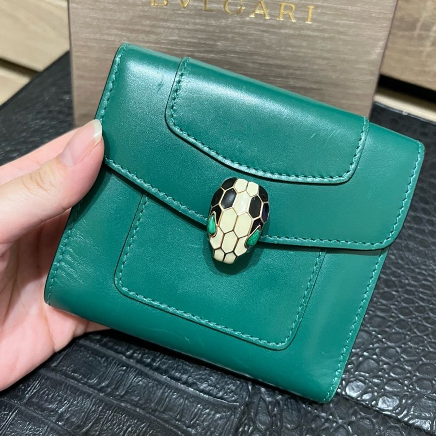 寶格麗 Serpenti Forever 瑪瑙眼蛇頭小牛皮 三折短夾-2