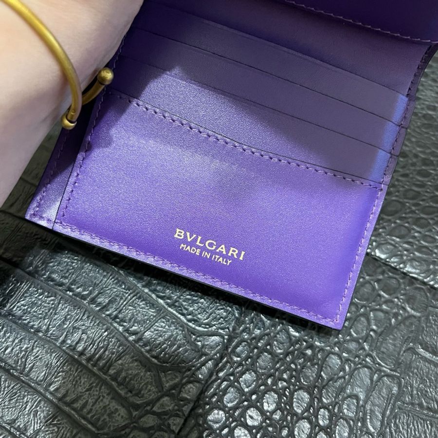 寶格麗 Serpenti Forever 瑪瑙眼蛇頭小牛皮 三折短夾-9