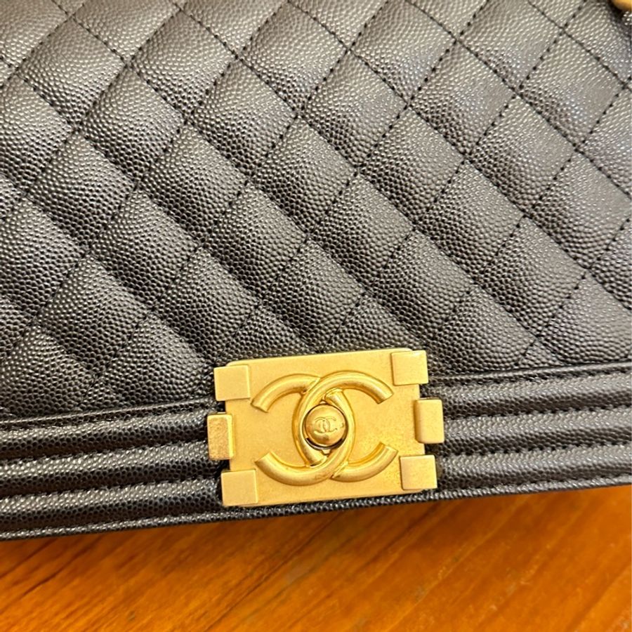 CHANEL 黑荔枝復古金BOY鏈包25-1