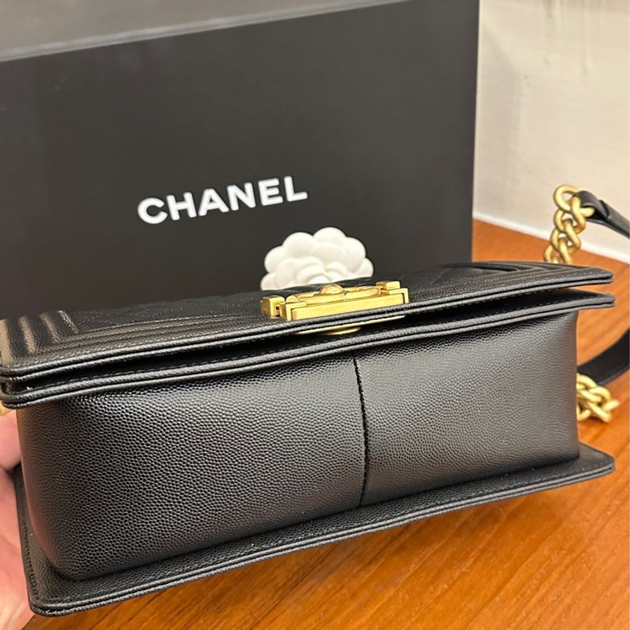 CHANEL 黑荔枝復古金BOY鏈包25-24