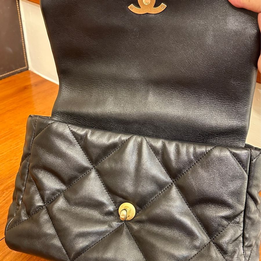 CHANEL 黑19鏈包30-9