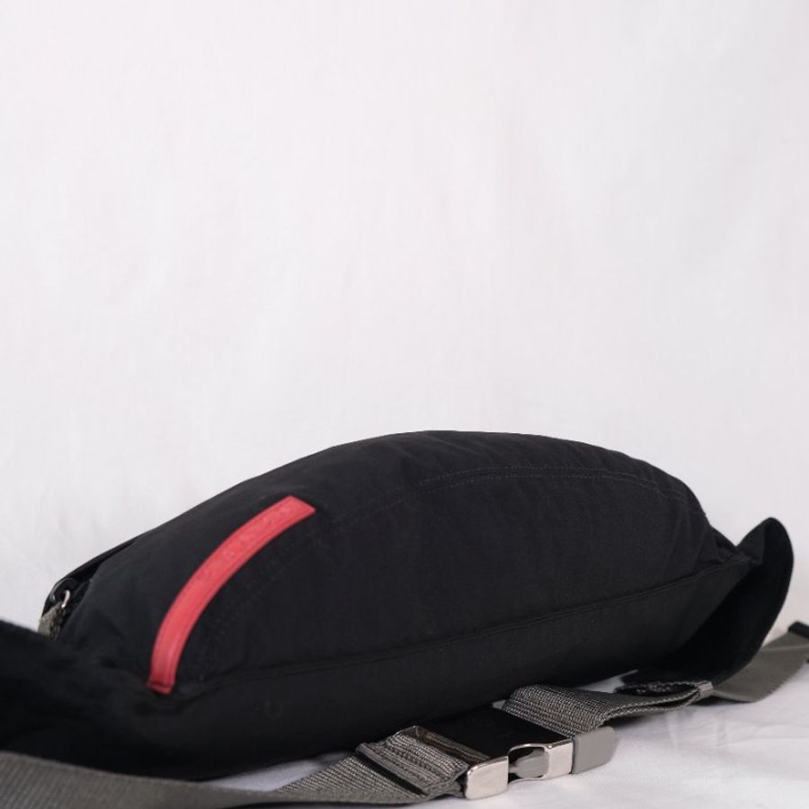 | RARE TO GO 中古 | PRAD尼龍黑色腰包 側背包 | VINTAGE-3