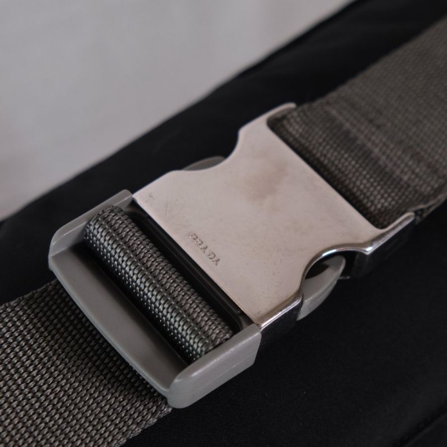 | RARE TO GO 中古 | PRAD尼龍黑色腰包 側背包 | VINTAGE-7