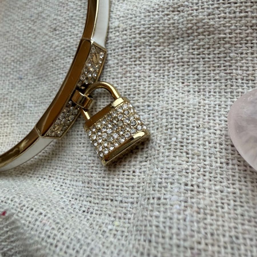 Michael Kors 鑽飾鎖頭手環-5