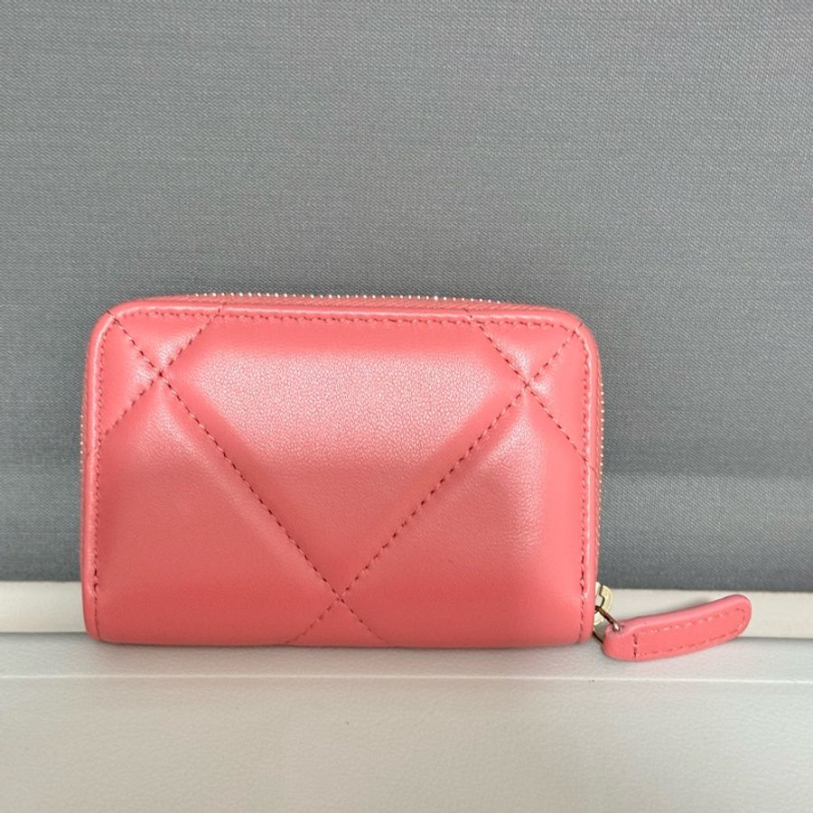 chanel CLASSIC ZIPPED COIN PURSE pink-1