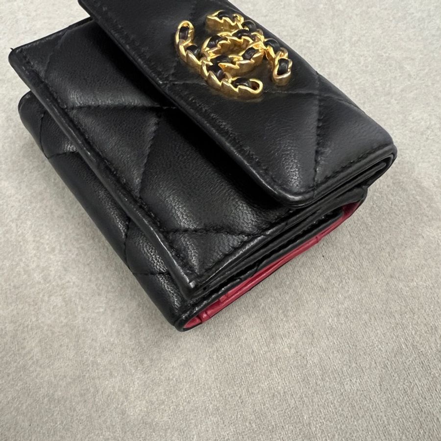Chanel 19 mini 黑金三折短夾-7