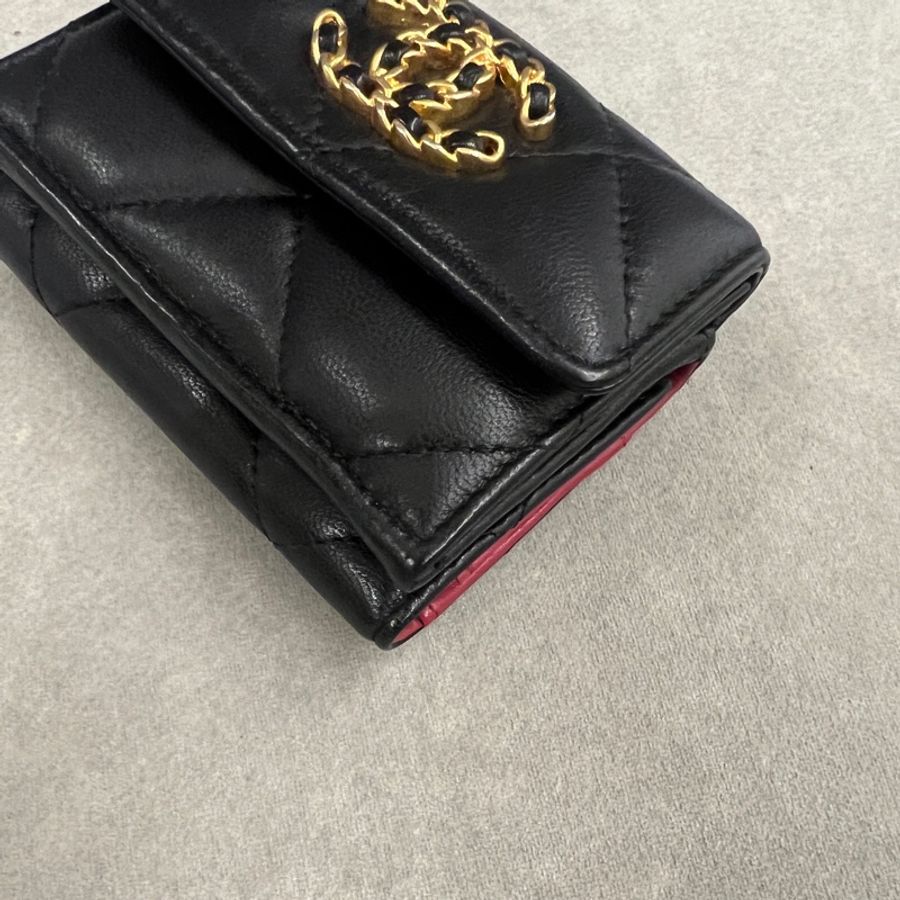 Chanel 19 mini 黑金三折短夾-8