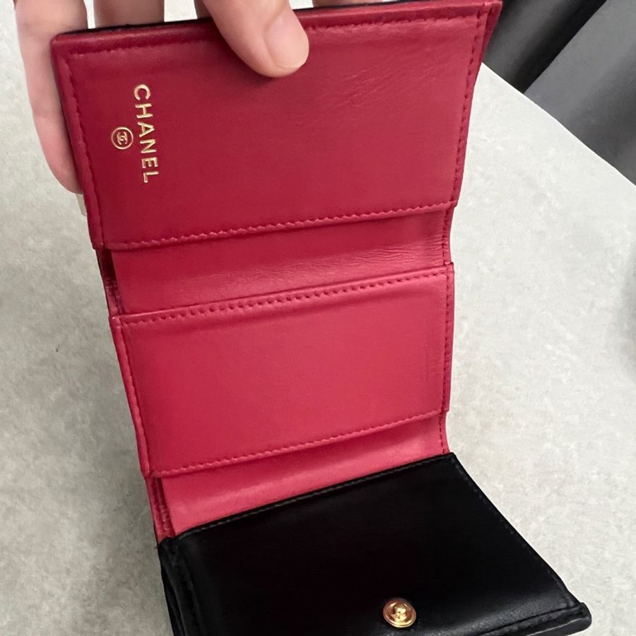 Chanel 19 mini 黑金三折短夾-22