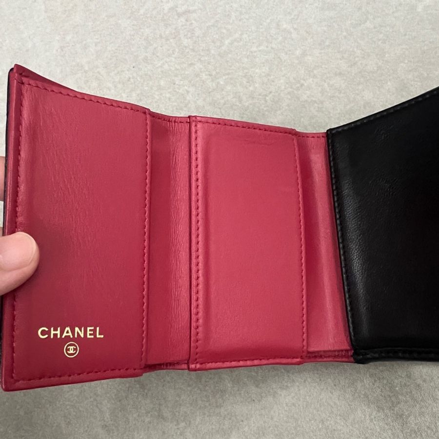Chanel 19 mini 黑金三折短夾-23