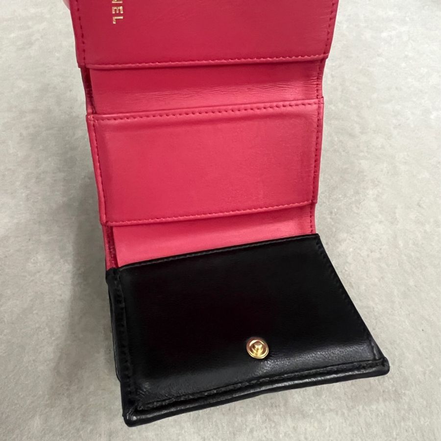 Chanel 19 mini 黑金三折短夾-24