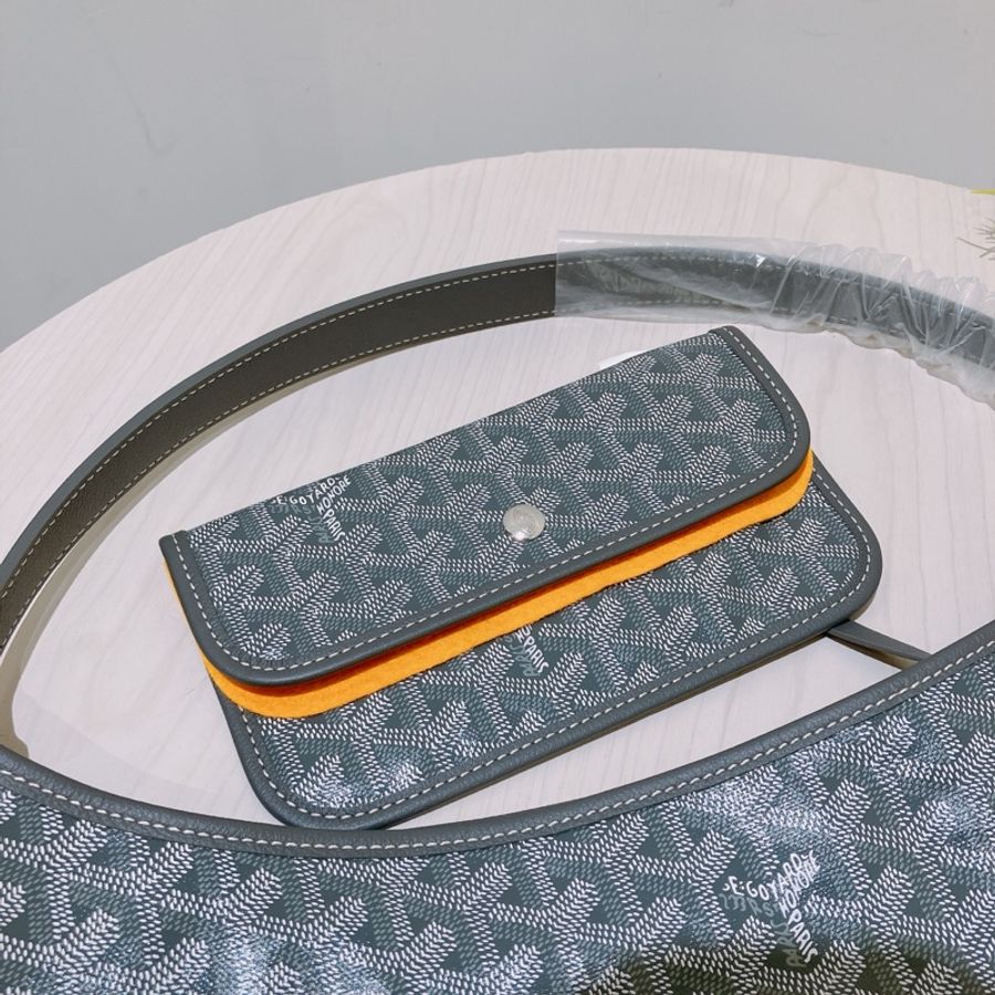 Goyard 戈雅小號經典半月腋下包包心心限量版Sac Hobo Boheme With Heart Logo Limited Edition PM-7