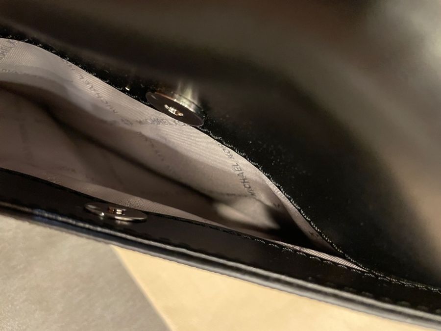 🔥今日特價🔥MK肩背、斜跨背兩用銀扣口蓋包/側背包/肩背包/斜背包/全新閒置品-10