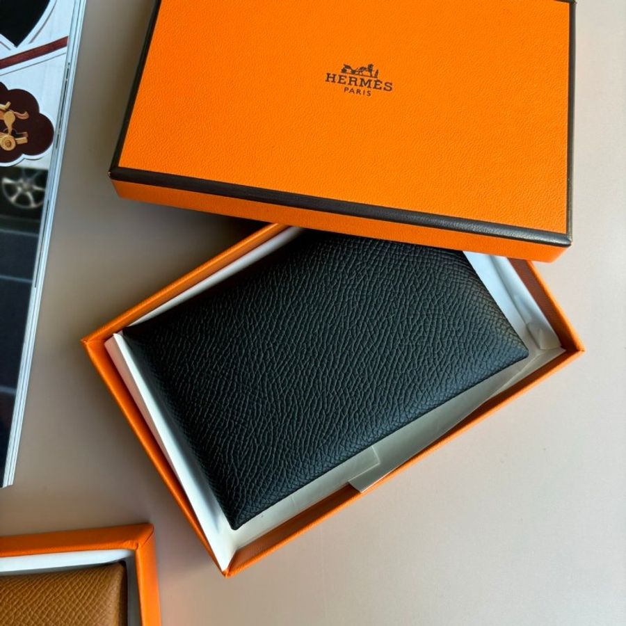 全新 ::HERMES:: B刻 黑色CALIV釦式零錢包-0