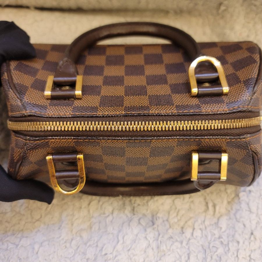 LV 棋盤格小元寶 元寶包 手提包-27