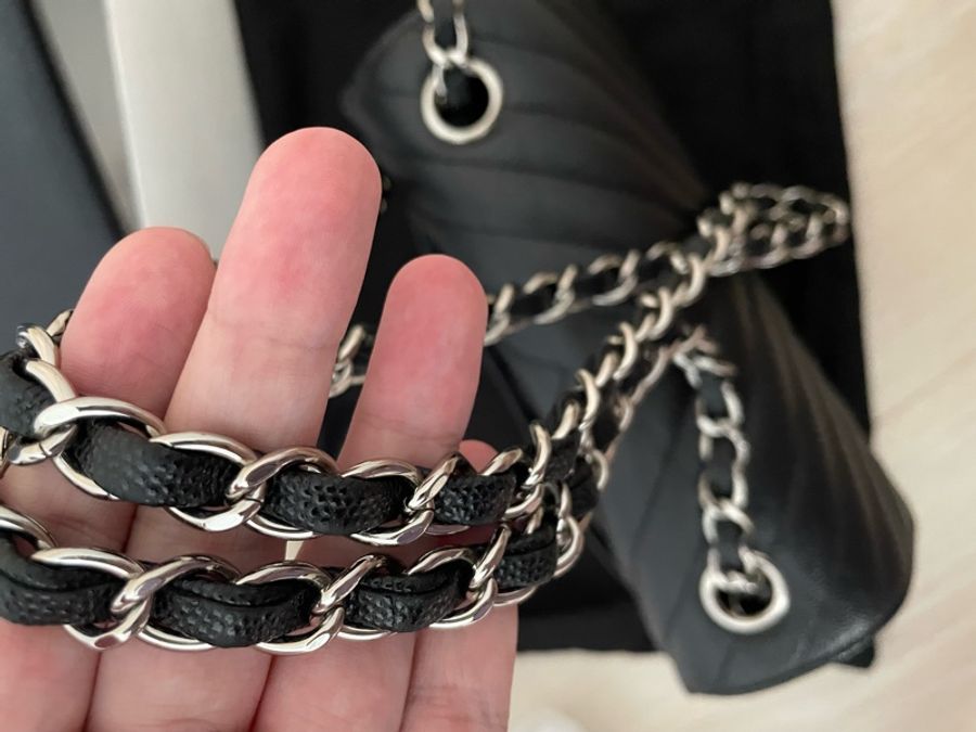 Chanel CF20山形紋荔枝皮 經典黑銀款-15