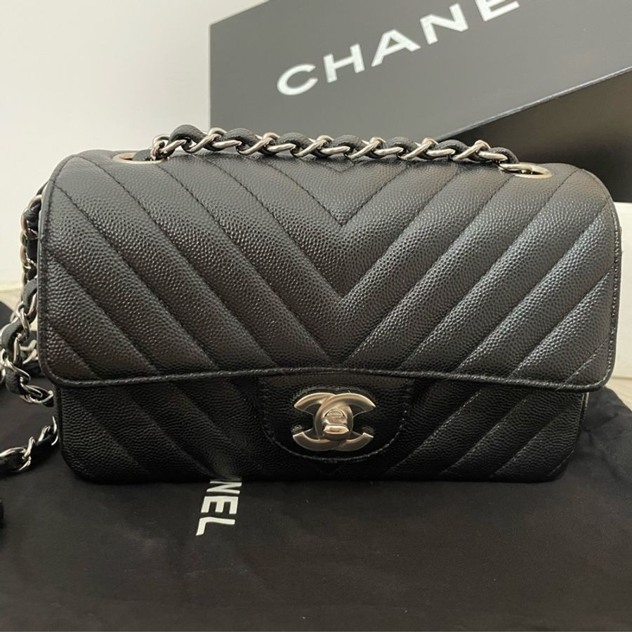 Chanel CF20山形紋荔枝皮 經典黑銀款-3