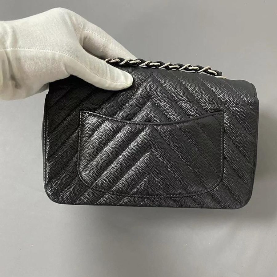 Chanel CF20山形紋荔枝皮 經典黑銀款-2